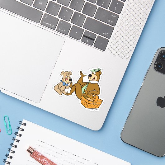 Yogi Beer en Boo-Boo picknick snack Sticker (Laptop met iPhone)