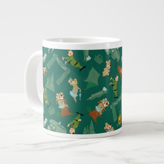 Yogi Beer en vrienden Jellystone Park Camp Pattern Extra Grote Beker (Voorkant links)