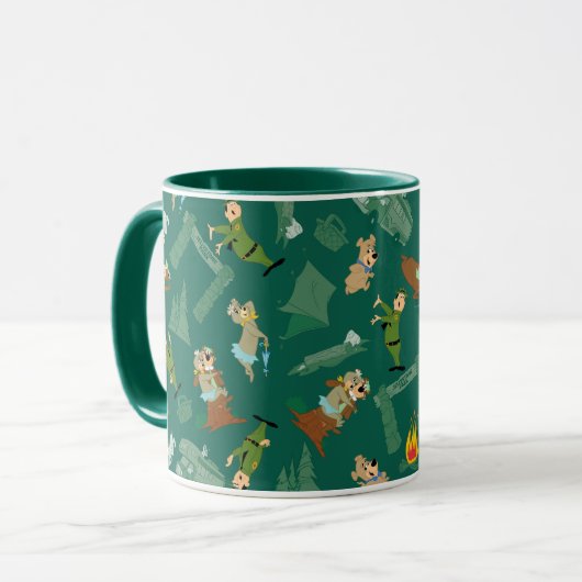 Yogi Beer en vrienden Jellystone Park Camp Pattern Mok (Voorkant links)