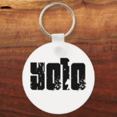 Yolo — T-Shirt Sleutelhanger (Voorkant)