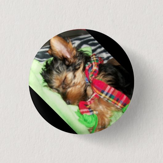 Yorkie Snuggle Ronde Button 3,2 Cm (Voorkant)