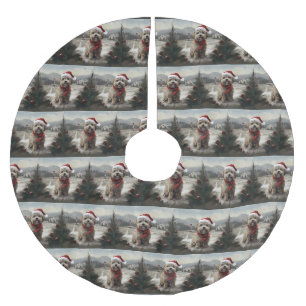 Yorkipoo-hond in de sneeuw met Kerstmis Kerstboom Rok