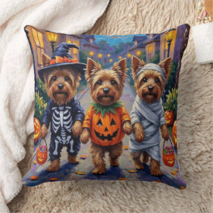 Yorkshire Terrier Honden in Halloween Kostuums Kussen