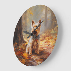 Yorkshire Terrier in herfstbladeren val inspireert Grote Klok