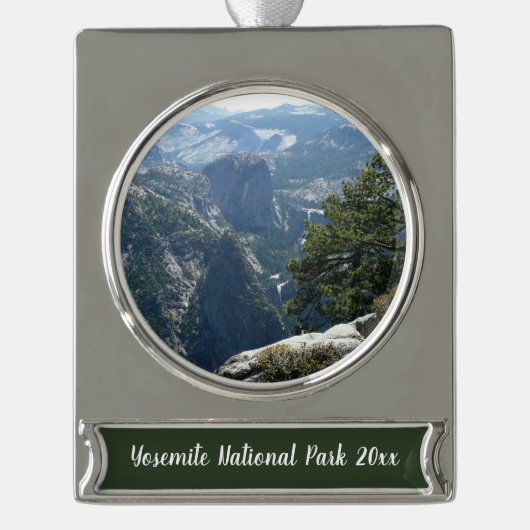 Yosemite Mountain-Uitzicht in het Nationaal Park Y Verzilverd Banner Ornament (Voorkant)