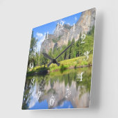 Yosemite Reflection Vierkante Klok (Hoek)