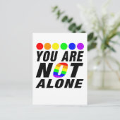 You are not alone | LGBTQ+ Pride carte postale (Debout devant)