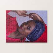 Young African Lady met Blue Jeans Headwrap Legpuzzel (Horizontaal)