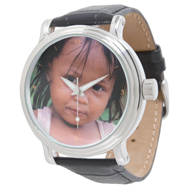 Young Filippino Lady Horloge (Gekanteld)