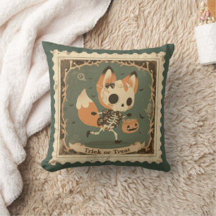 Young Fox Skeleton Halloween Kussen