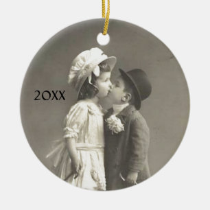 Young Love Photo c 1920s add Year Keramisch Ornament