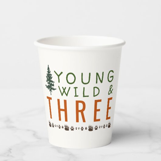 Young Wild and Three Forest Birthday Party Papieren Bekers (Voorkant)