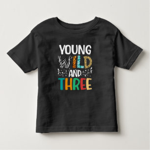 Young Wild en drie grappige meisje jongen 3e verja Kinder Shirts