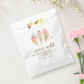 Young Wild et trois sacs de faveur Boho Feathers (Scellé)