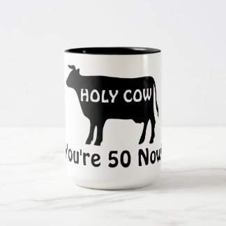 You're 50 Now Holy Cow Funny Cow Theme Birthday Tweekleurige Koffiemok