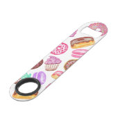 Yummy Hand Painted Waterverf Desserts Speed Flessenopener (Voorkant Gekanteld)
