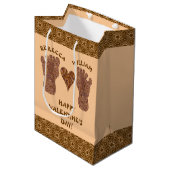 Z Bigfoot Sasquatch Track Happy Valentines Day Medium Cadeauzakje (Voorkant Gekanteld)