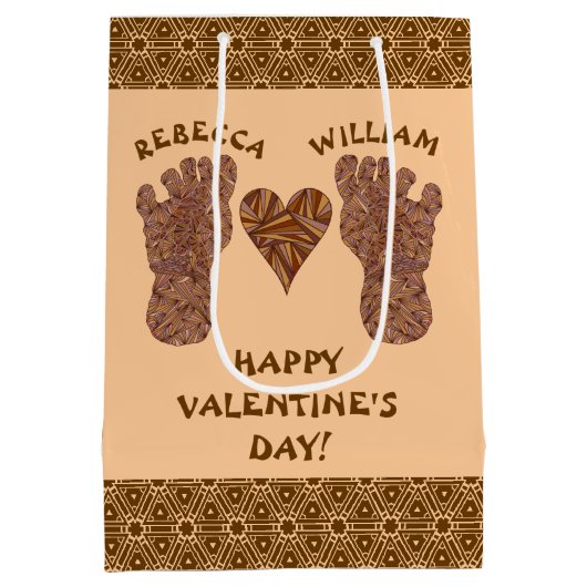 Z Bigfoot Sasquatch Track Happy Valentines Day Medium Cadeauzakje (Achterkant)