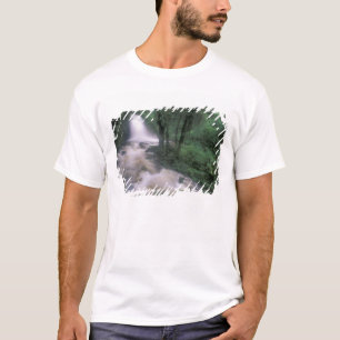 ZA, Peru, S.H. Machu Picchu, Waterval en wolk T-shirt