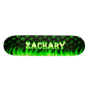 Zachary skateboard feu vert et flammes design.