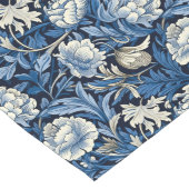 Zacht en subtiel: Franse Blauwe Vondsten Lange Tafelloper (Hoek)