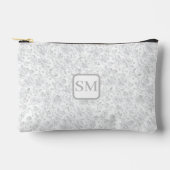 Zacht Wit Grijs Bloemen Monogram Etui (Voorkant)