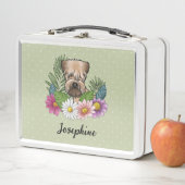 Zachte beklede tarweterriër met bloemen en naam (In situ)