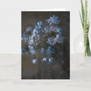 Zachte Blauwe Bloemen in Regen, Fijne Kunst Condol Kaart