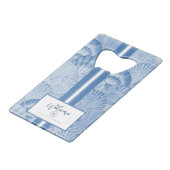 Zachte blauwe Waterverf Seashell Kredietkaart Flessenopener (Voorkant Gekanteld)