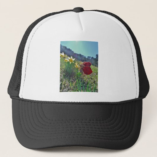 Zachte en gele bloemen trucker pet (Voorkant)