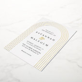 Zachte glam | Witte en gouden boog Eenvoudige brui Folie Uitnodiging (Gedraaid)