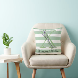 Zachte groene stroken monogram lavendel groen kussen