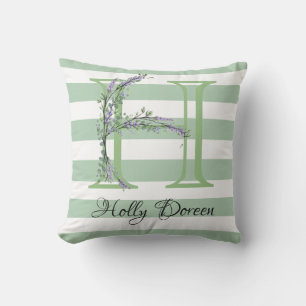 Zachte groene stroken monogram lavendelgroen buitenkussen