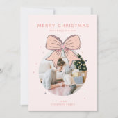 Zachte Pastel Roze Kerstbal Bow Foto Feestdagenkaart (Voorkant)