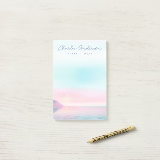 Zachte pastel zonsopgang met vogels scriptnaam post-it® notes (Op bureau)