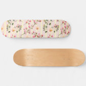 Zachte Roze Bloem Streep Patroon Skateboard (Horizontaal)