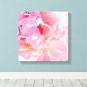 zachte roze bloemblaadjes canvas afdruk (Insitu (Houten vloer))