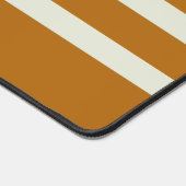 Zachte salie en warm bruin strepen patroon bureaumat (Hoek)