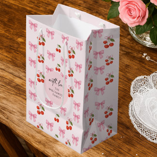 Zachte Waterverf Kersen Strik Coquette Patroon Medium Cadeauzakje