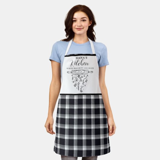 Zachte zwart-witbuffelruitjes Nana's Keuken Schort (Gedragen)