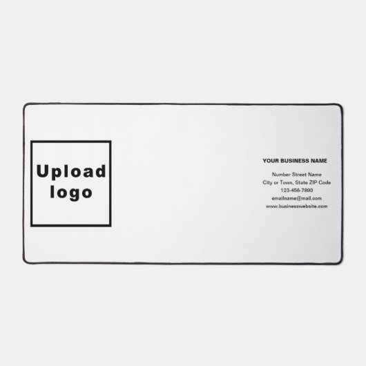 Zakelijk merk op witte bureaumat (Voorkant)