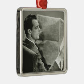 Zakenman die de krant leest metalen ornament (Rechts)