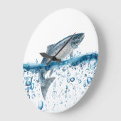 Zalm die uit het water pompt grote klok (Hoek)