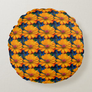 Zalmroze bloemenpatroon rond kussen