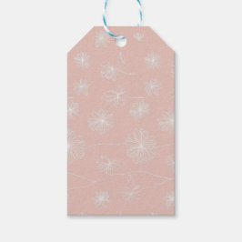 Zalmroze met een delicate witte Floral Cadeaulabel