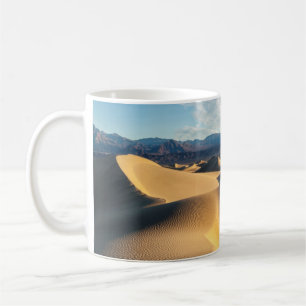 Zandduinen in Death Valley, CA Koffiemok