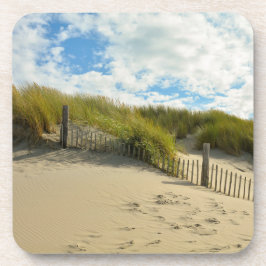 Zandduinen met houten hek bier onderzetter
