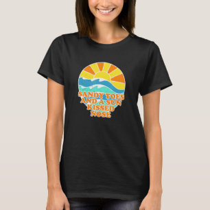 Zandige tenen zon gekuste neus strand strandbummer t-shirt
