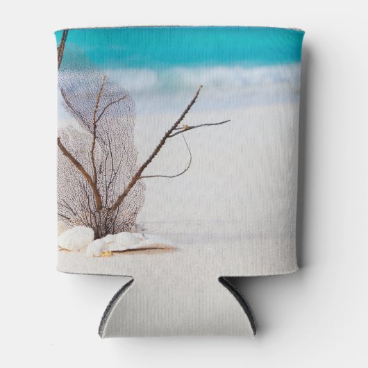 Zandstrand met witte schelpen blikjeskoeler (Voorkant)