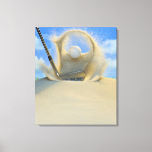 zandwig die een golfbal raakt uit een zand 2 canvas afdruk